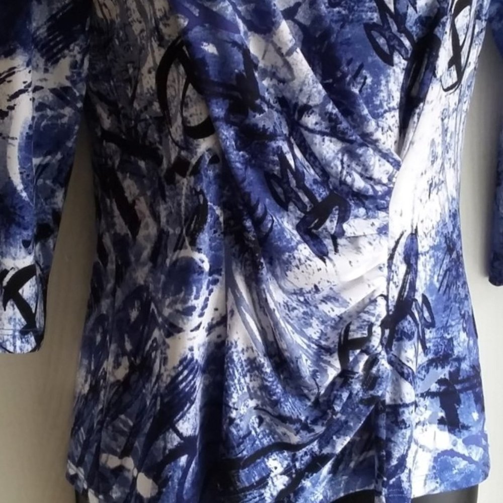 ✨ Host Pick✨ Laura | Blue Ruched Twist-Side Modern Top - Picture 5 of 5